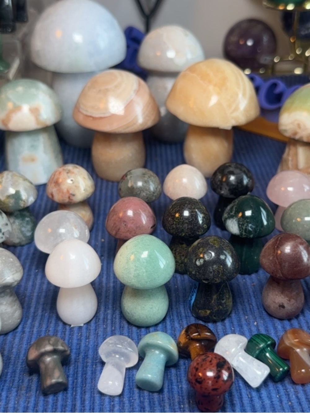 Crystals All Day! Crystal Live Show Train! - Picture 7 of 14